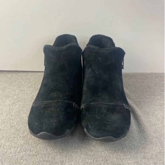 Women Skechers Wide Width 8 - Picture 2 of 6